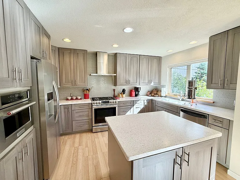 36805 Chinulna Dr — Photo 2