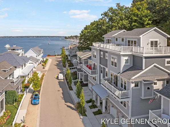 2378 Sunset Walk, Macatawa, MI 49434