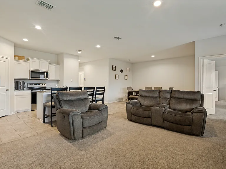 9509 Doverglen Dr — Photo 17