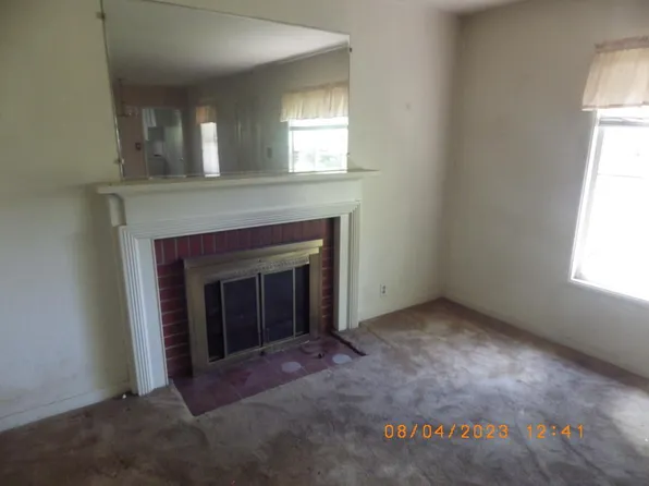 2267 Laurel Dr, Santa Clara, CA 95050