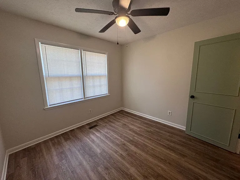 652 Monagan St — Photo 24