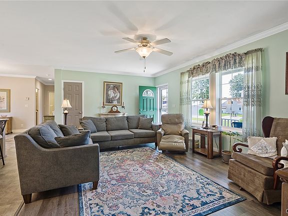 4th image of 2580 Kennedy Ln