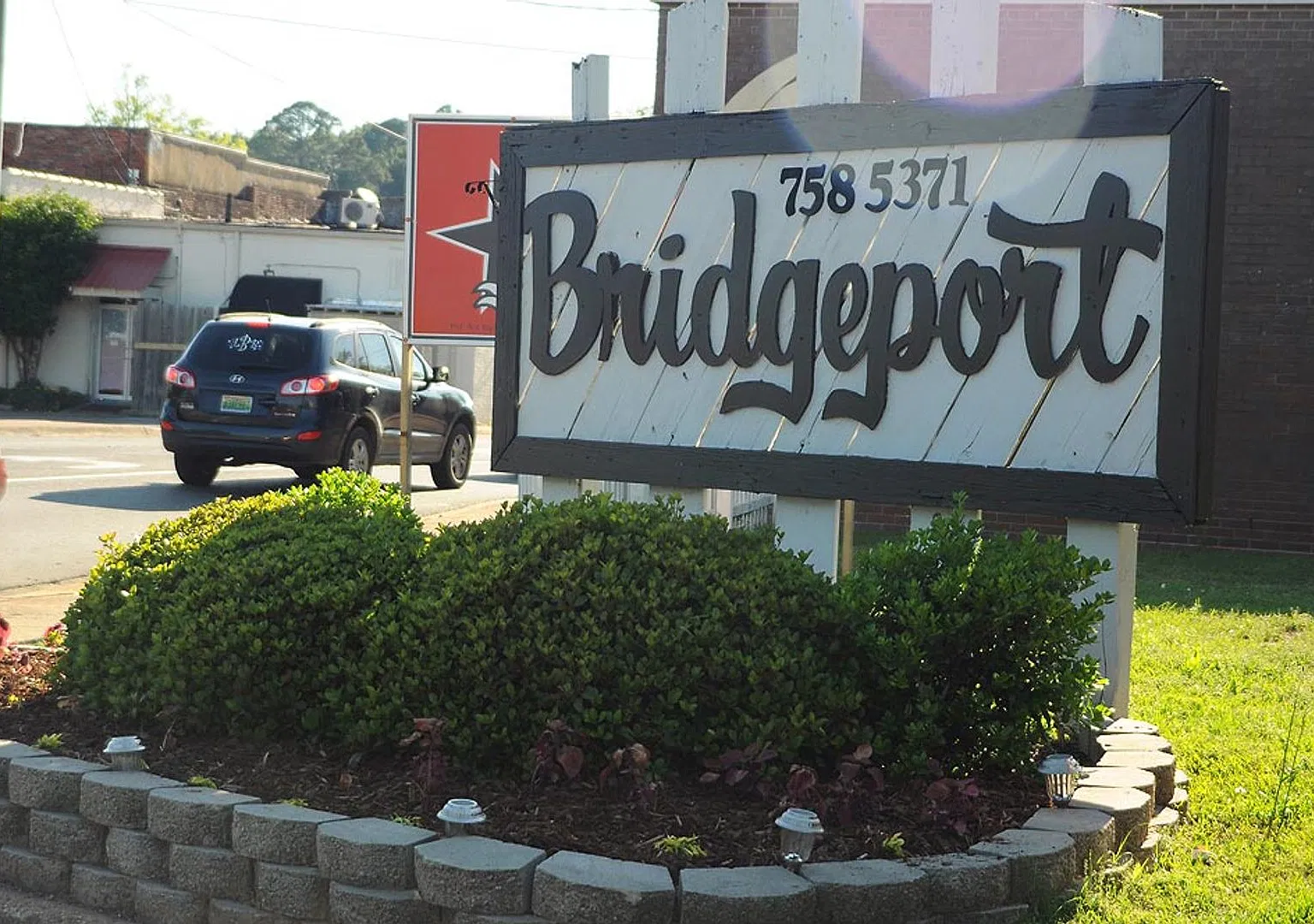 Bridgeport Apartments — Photo 1