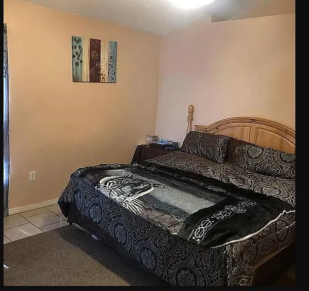 881 Vanderbilt Dr — Photo 4