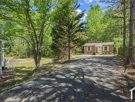 2 bed, 700 sqft, $1,500 — Photo 4
