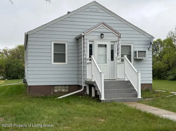 124 N Buffalo St, Hebron, ND 58638