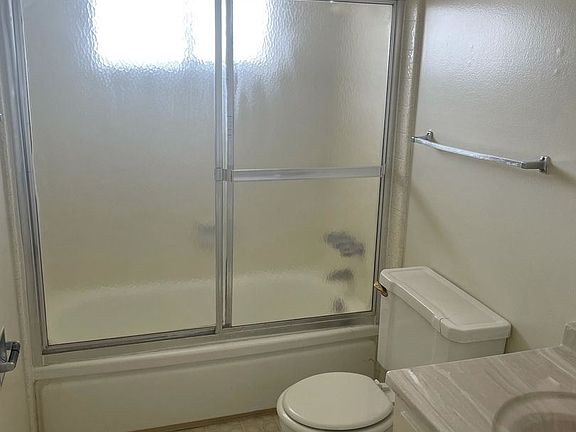 5th image of 2339 Monroe St #12