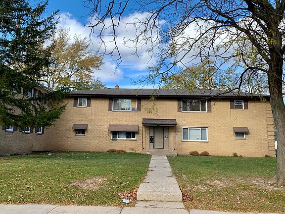 4th image of 8230 W Villard Ave #8236