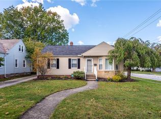 3982 W 220th St, Fairview Park, OH