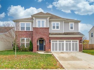 6101 Pebblebrooke Rd, Whitestown, IN 46075