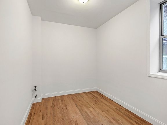 4th image of 330 E 63rd St