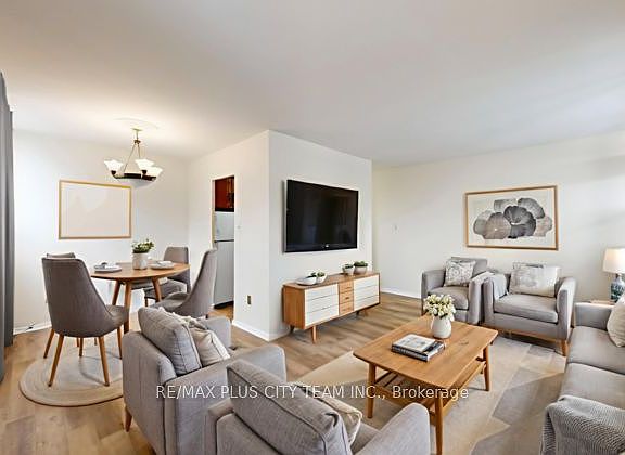 2nd image of 3311 Kingston Rd #311