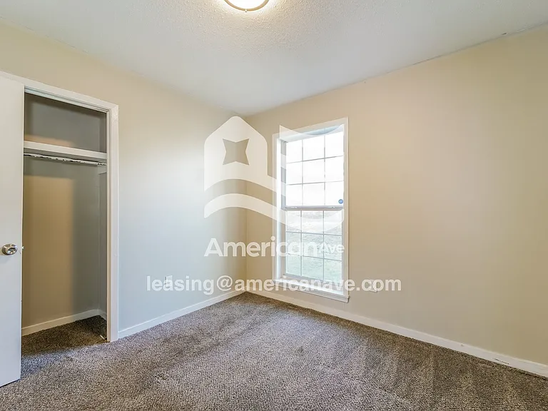 785736_011_wm_-_bedroom_13538867.jpg