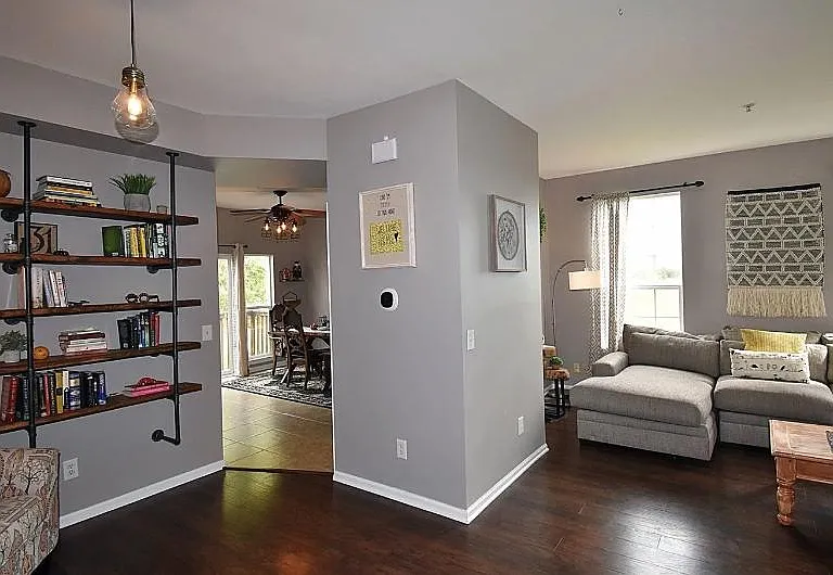 1299 Chestnut Ln — Photo 16
