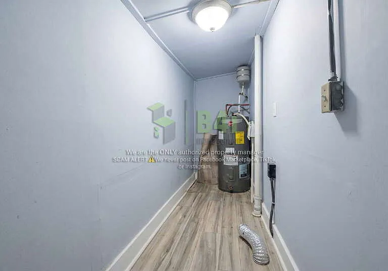 705 Barnesville St — Photo 15