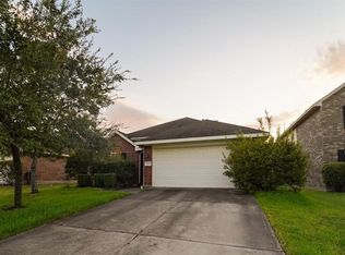 5402 Summer Spring Ln, Rosharon, TX 77583