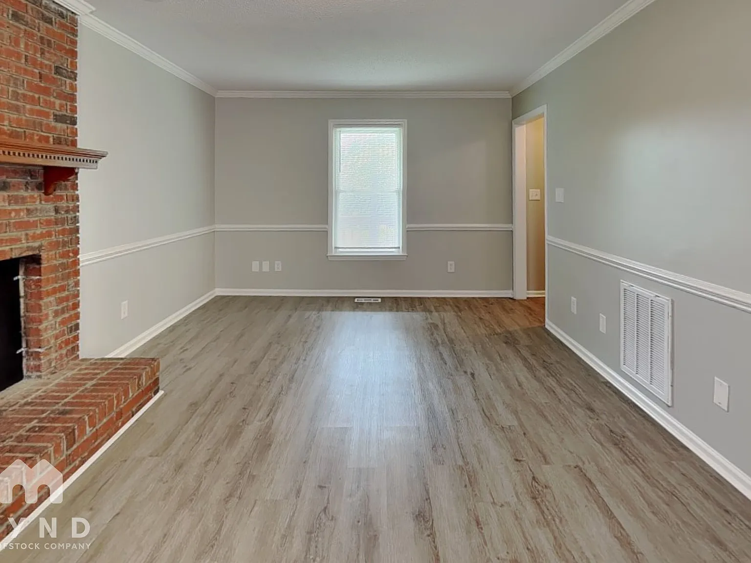 3 bed, 2.5 bath, 1432 sqft, $1,885 — Photo 4