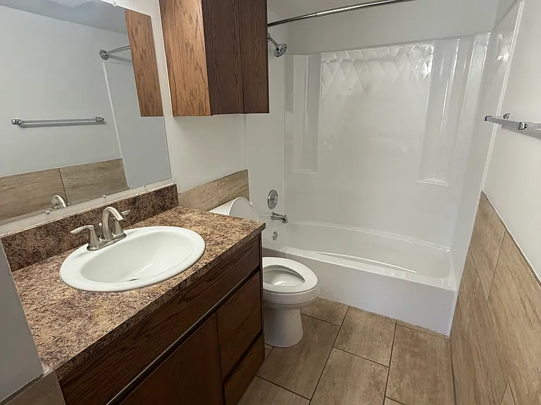 1618 S 14th St #3 — Photo 11
