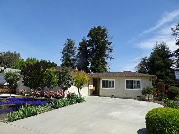 2nd image of 2939 Marietta Dr