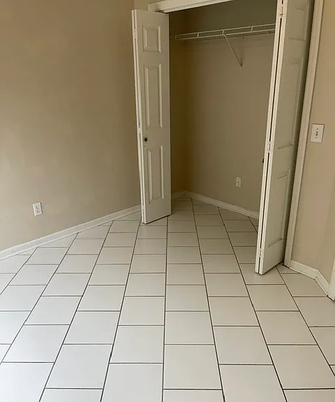 522 Bellmore Pl — Photo 5