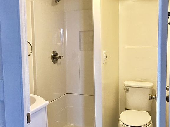 5th image of 505-505 1/2 N Guadalupe Ave #4989862