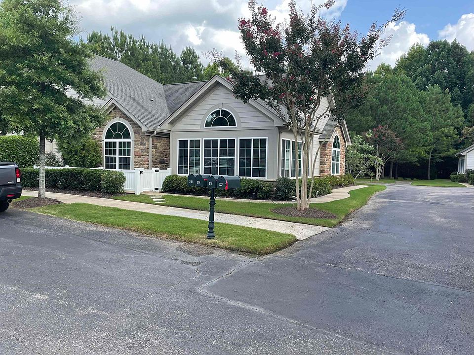 1st image of 310 Stonevillage Dr E #9