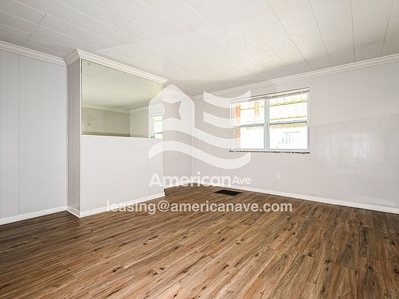 2-Living Room