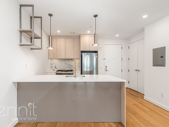 3rd image of 375 Dean St #1532
