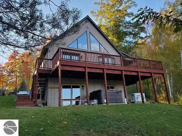 5275 John Vogt Trl, West Branch, MI 48661