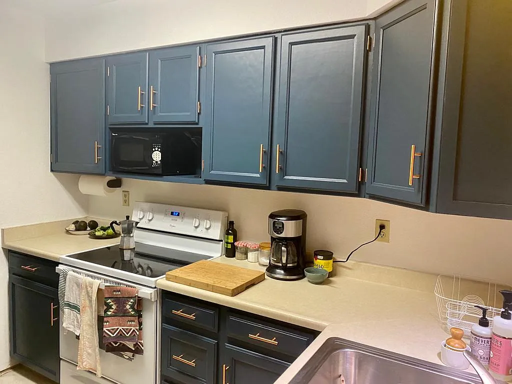 Building Photo - 8017 S Columbine Ct