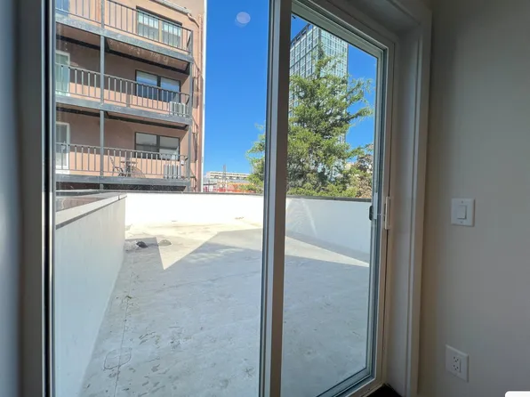 46 Van Reipen Avenue image 7 of 8