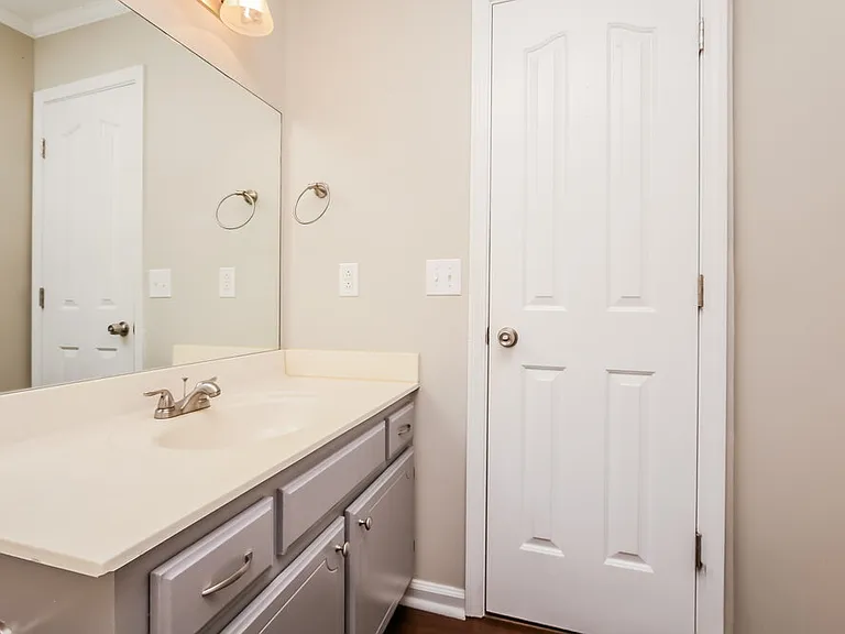 1179 Everton Dr — Photo 10