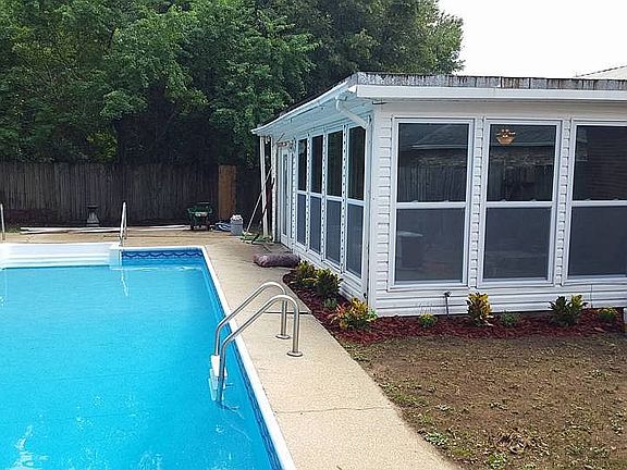 5th image of 7858 Lenora Ct