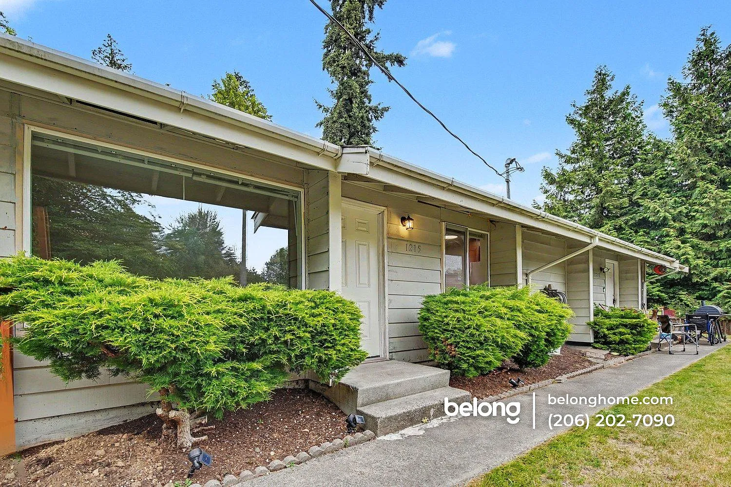 2 bed, 1.0 bath, 900 sqft, $2,400 — Photo 1