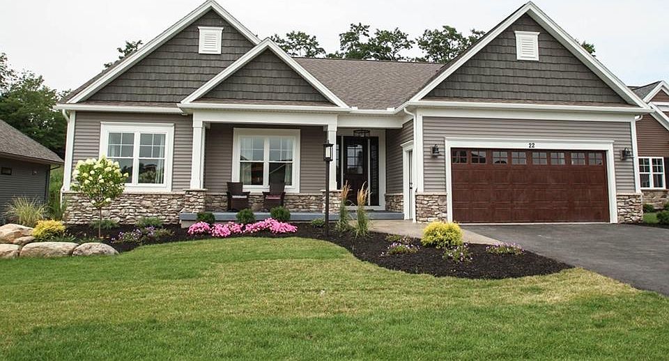 1st image of 6 Black Wood Cir
