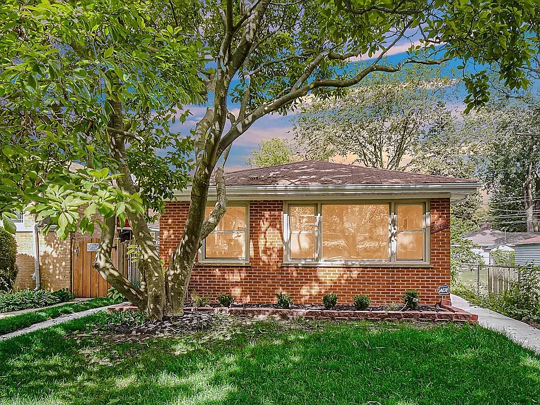 7648 Kenneth Ave — Photo 34
