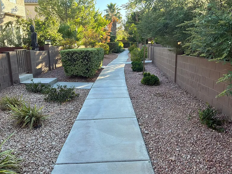 10021 Calabasas Ave — Photo 6