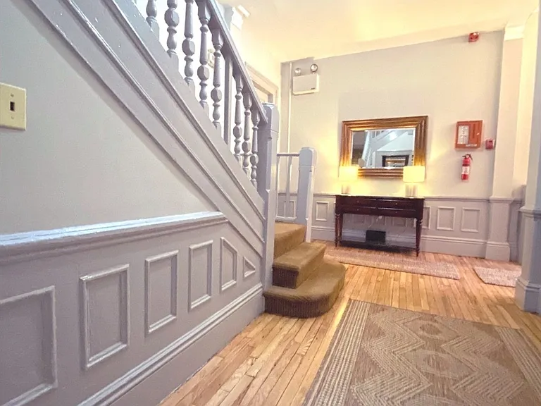 556 Columbus Ave #1-D — Photo 5