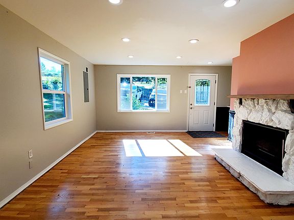 4th image of 28826 55th Ave S