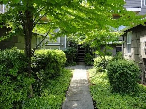 1815 E Pike St APT 102, Seattle, WA 98122