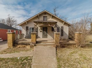 1441 N Hillside Ave, Wichita, KS 67214