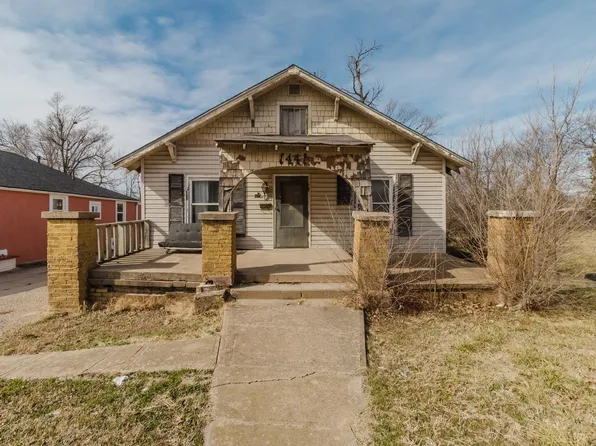 1441 N Hillside Ave, Wichita, KS 67214