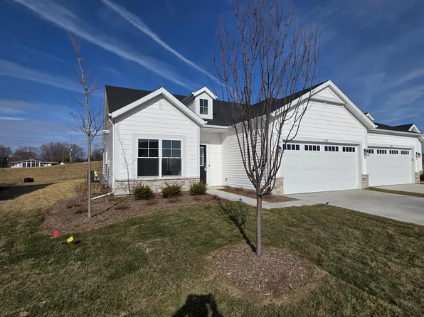 6182 River Run Ave, Portage, IN 46368