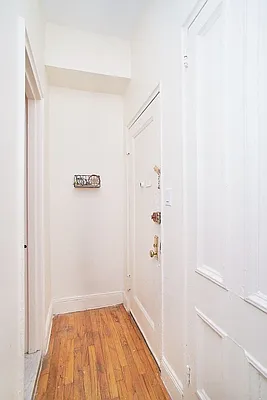 Rented by Living New York | media 8