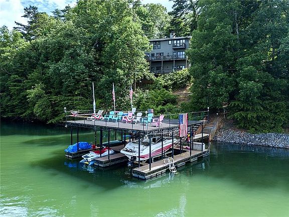 5th image of 2018 Riverwood Dr
