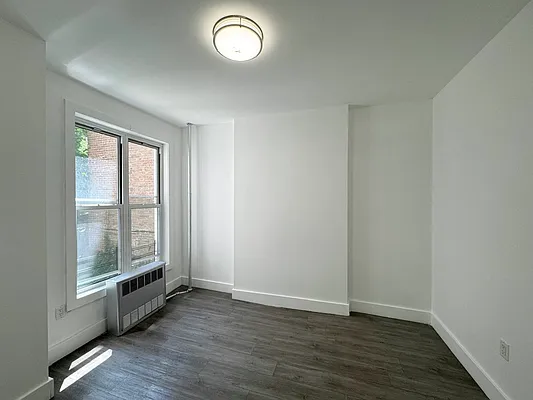 Rented by Pear NYC LLC | media 24