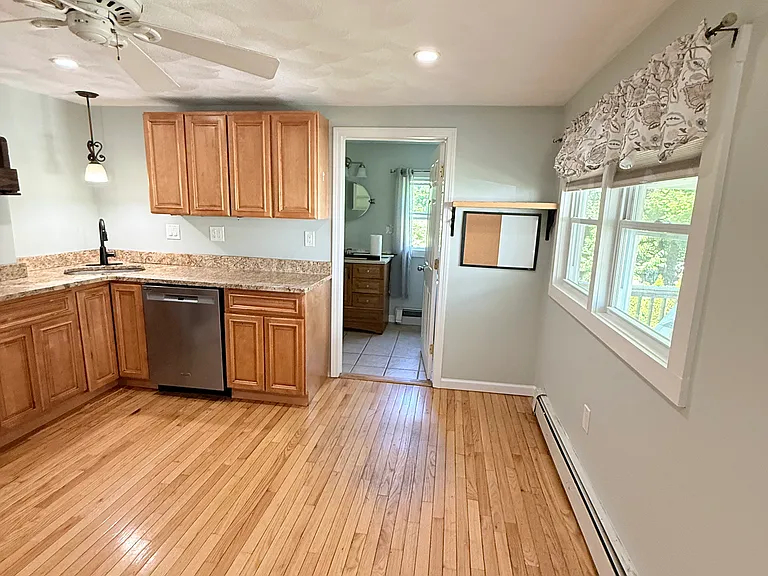 42 Water St #42 — Photo 6