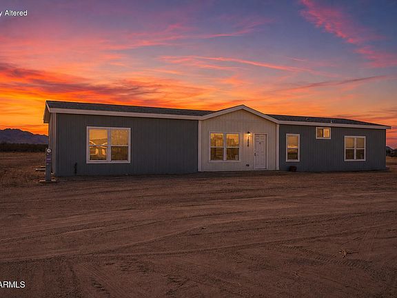 3rd image of 1296 N Ruby Road