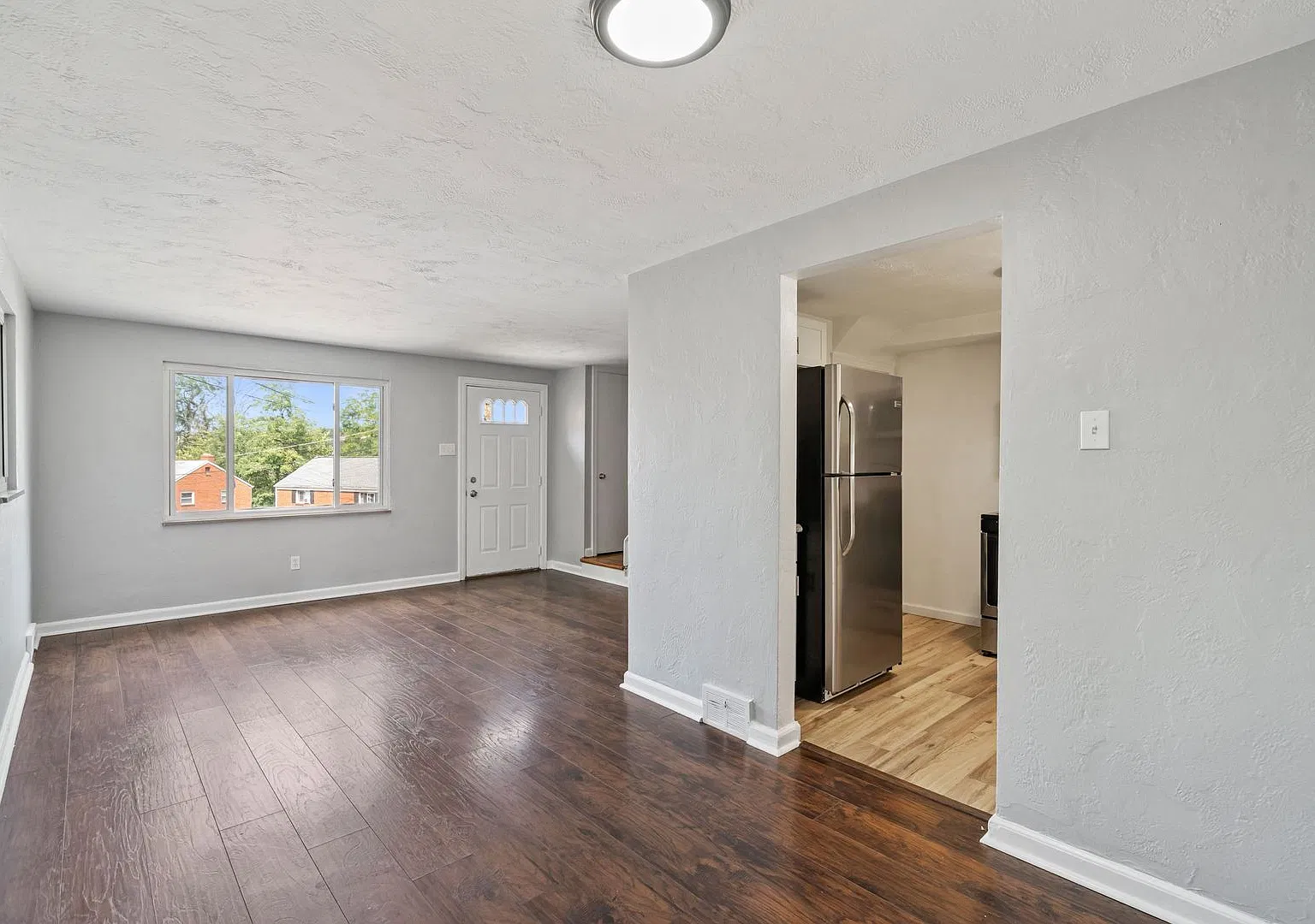 Recently Renovated 2 Bed, 1 Bath Home - Off-Street Parking, Central Ac & Heat -Ready To Move In!! — Photo 2