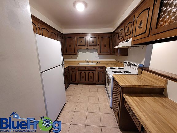 3rd image of 1187 S Waukechon St APT 9